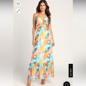 Lulu’s halter maxi dress never worn